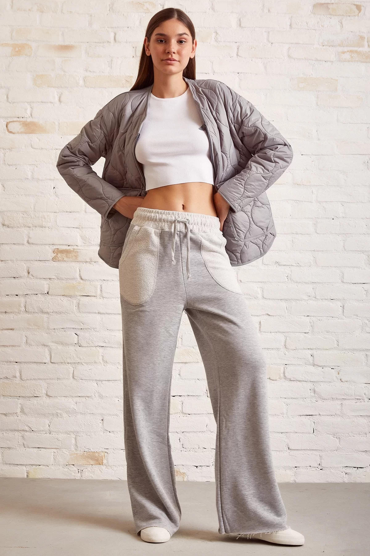 Reverse Pocket Sweatpants - Gray