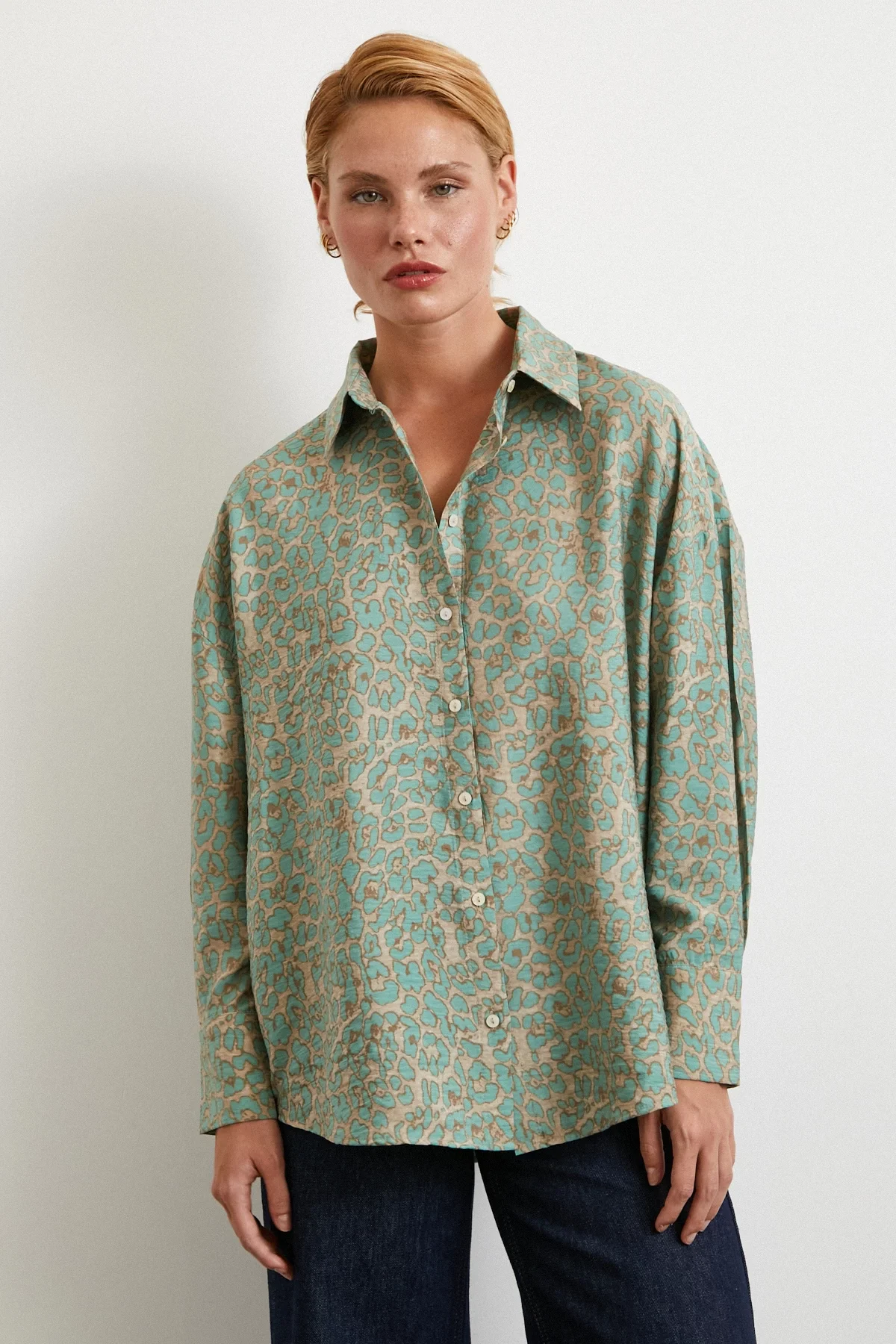 قميص جاوانيز بنقشة فهد - فوشيا