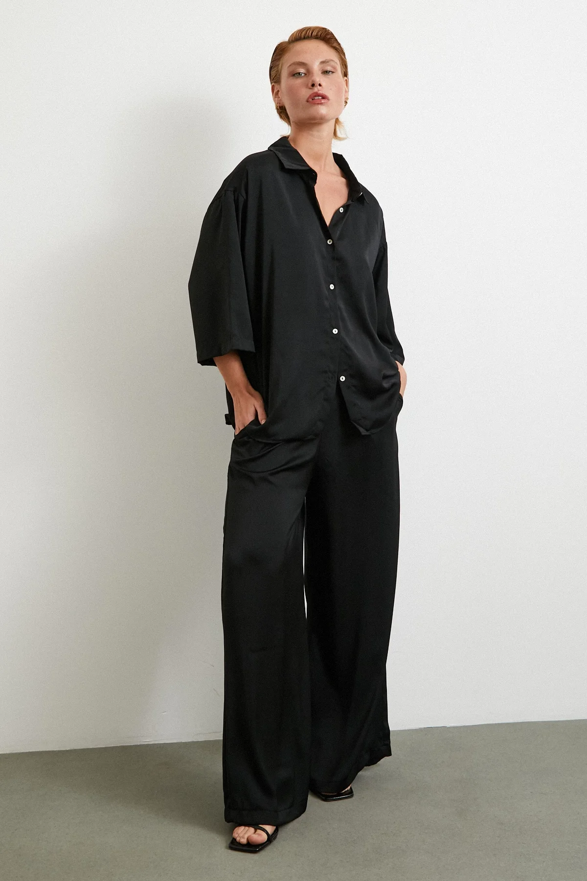 بنطلون رومانسي تدفق - أسود