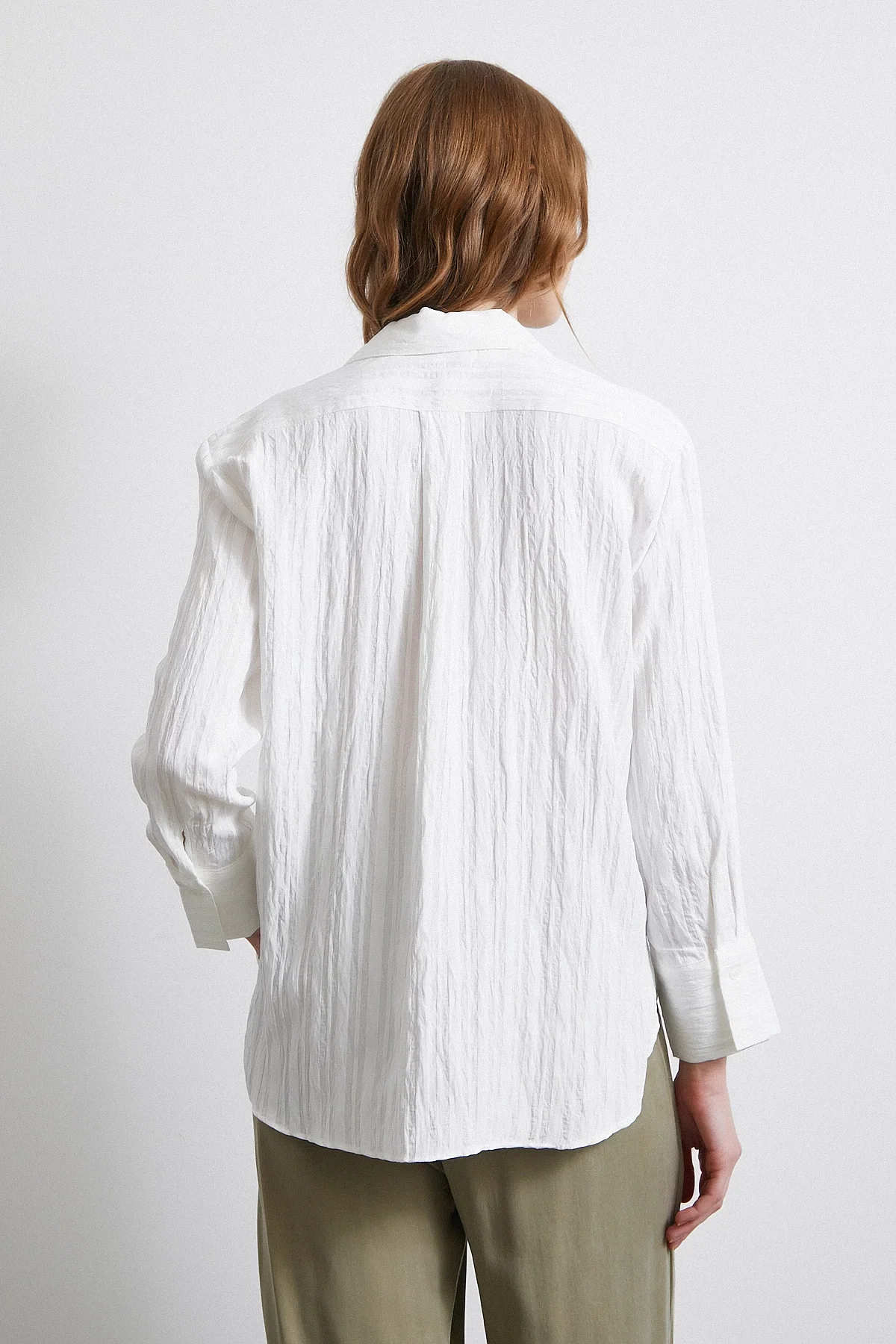 قميص مخطط - أبيض