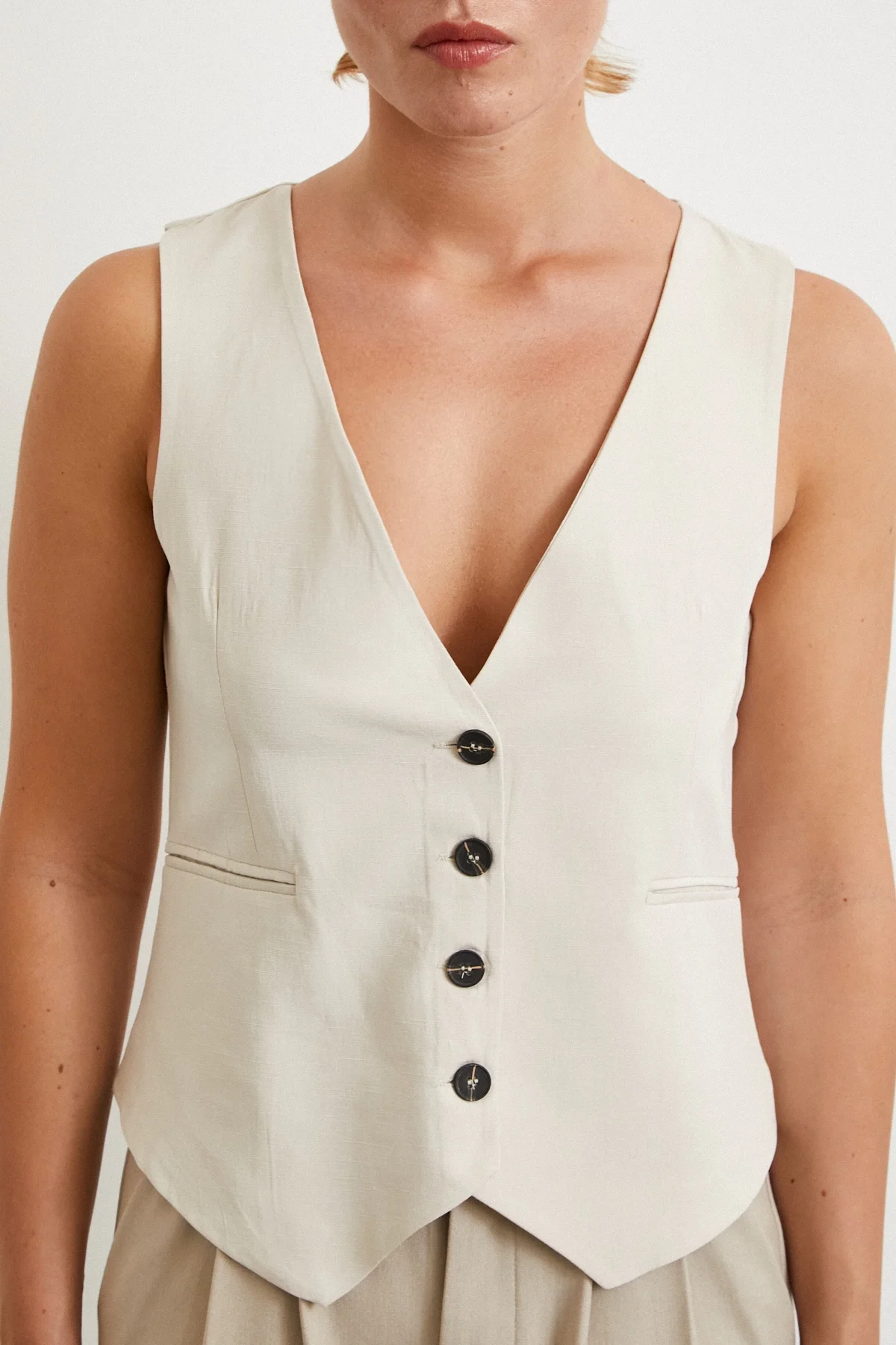 سترة كتان بغطاء هاتف جوال - كريم