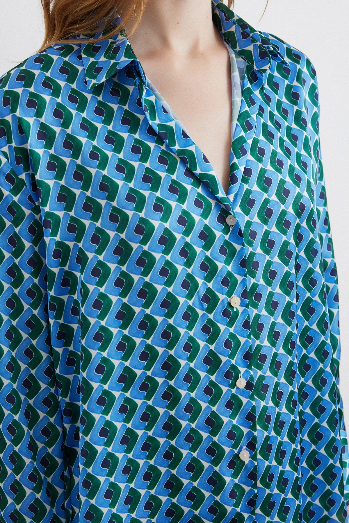 Geometrik Desenli Saten Gömlek - Mavi