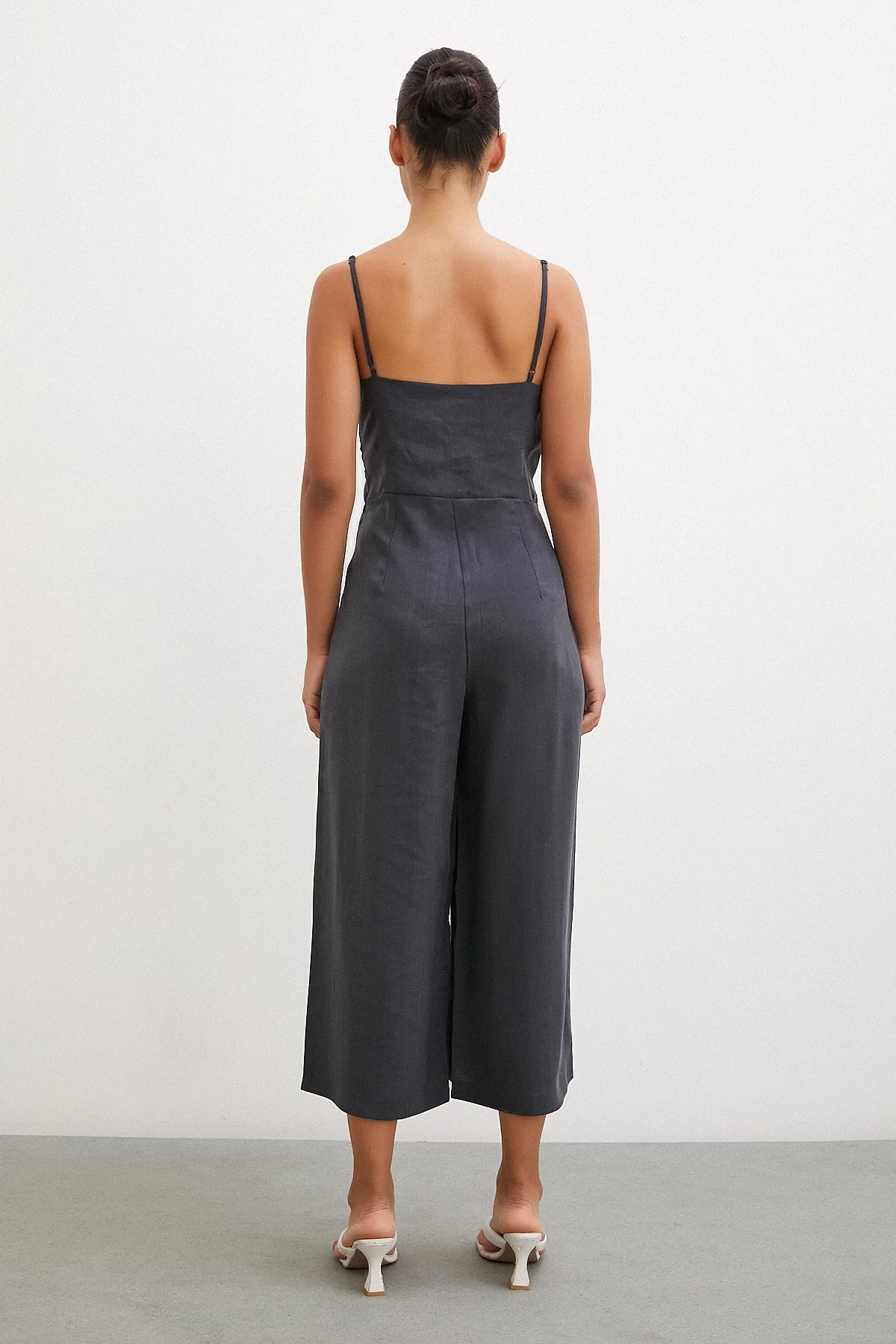 Fiyonklu Askılı Tulum - Siyah