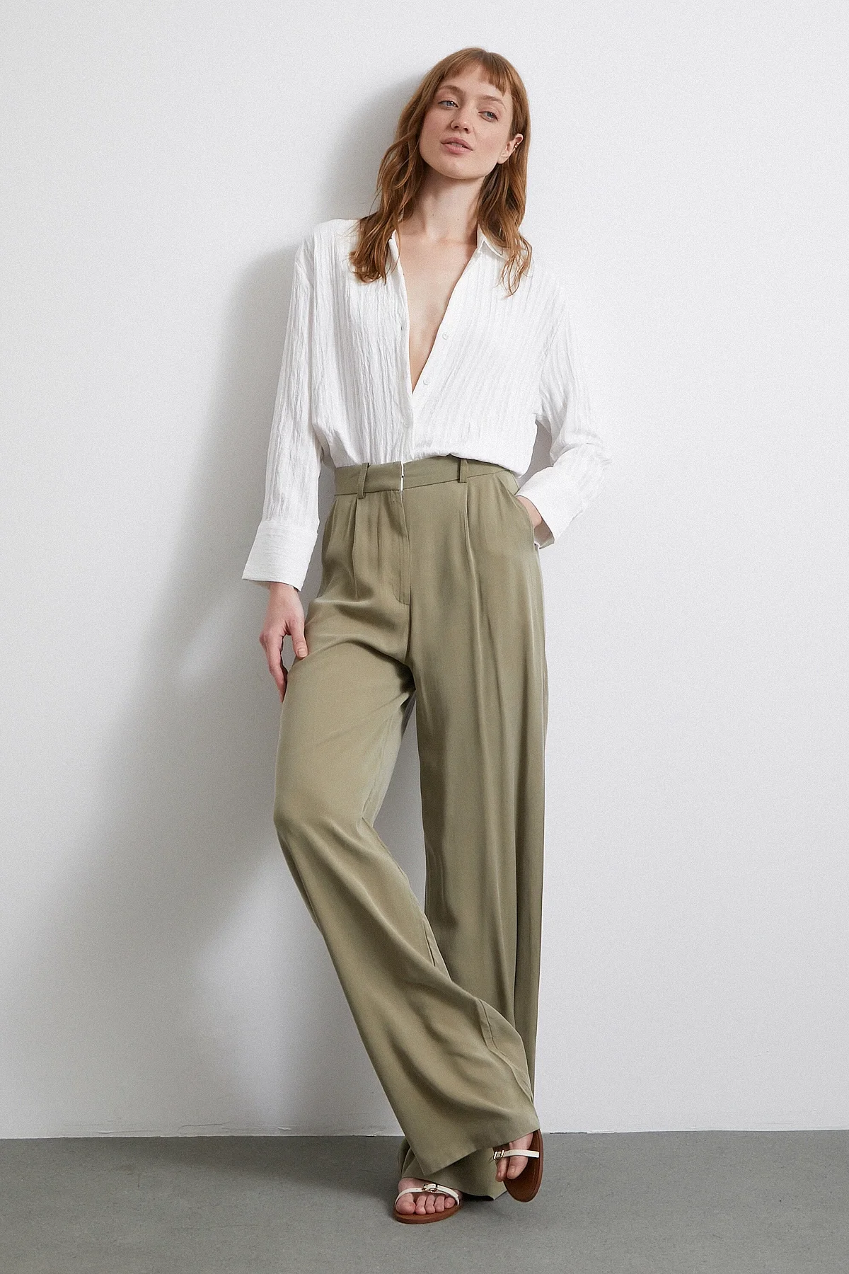 قميص مخطط - أبيض