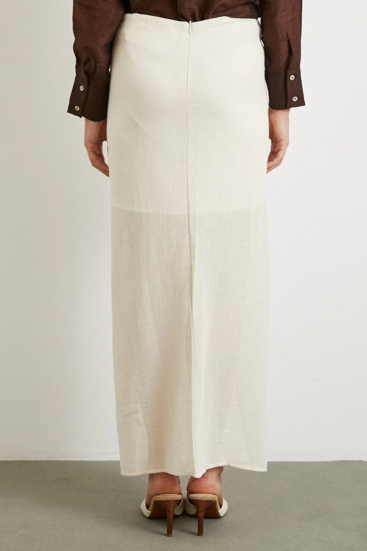 تنورة ضيقة أمامية - كريم