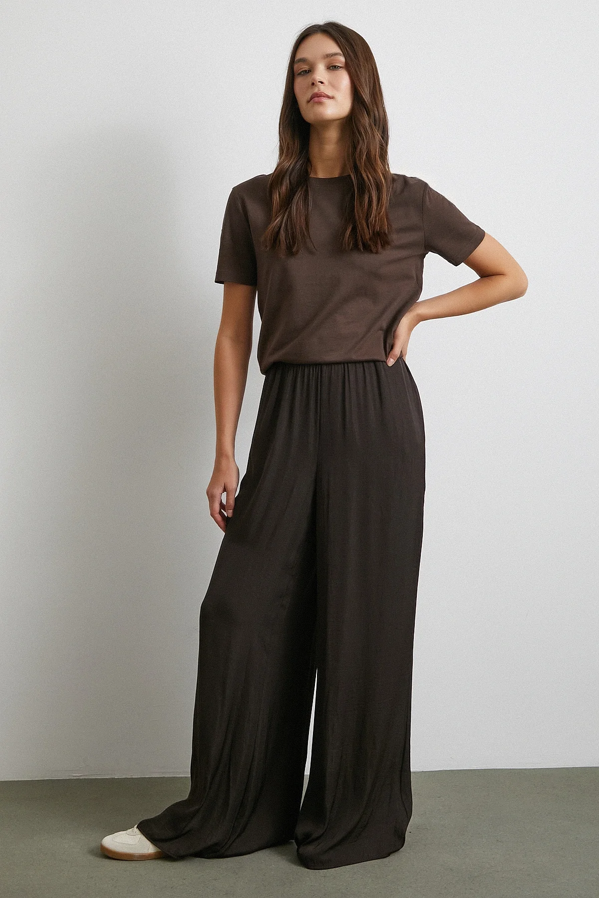 Beli Lastikli Dökümlü Geniş Paça Pantolon - Kiremit