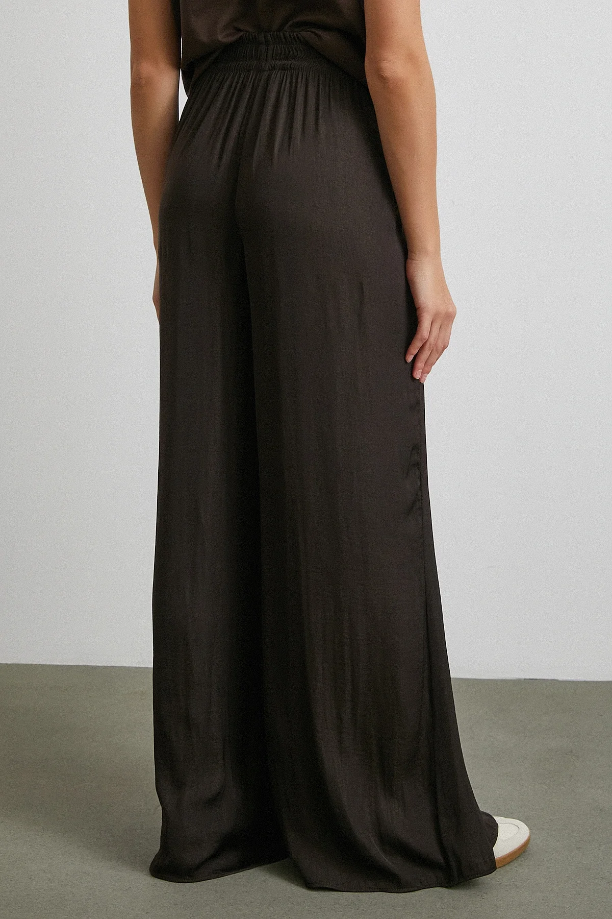 Beli Lastikli Dökümlü Geniş Paça Pantolon - Kiremit