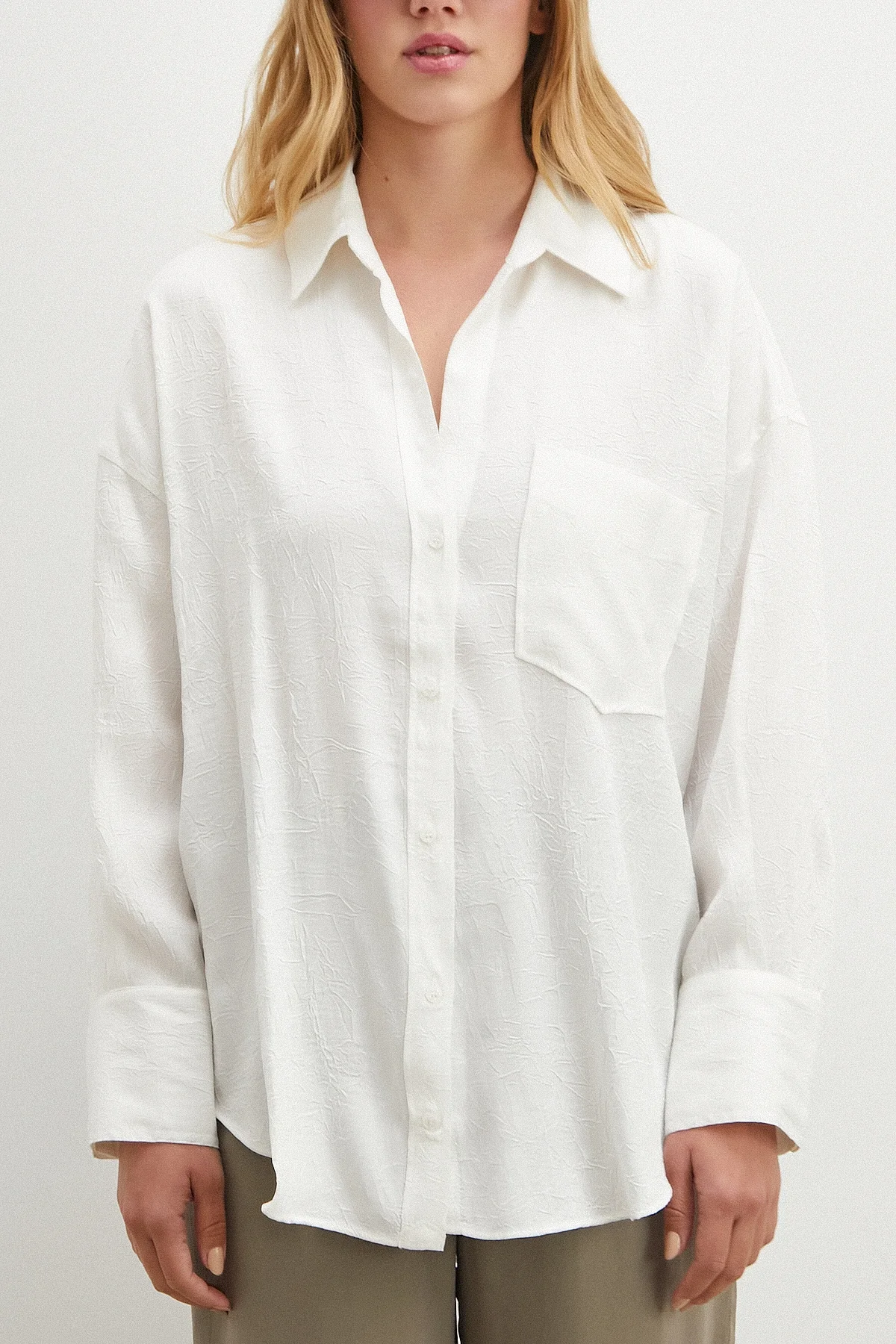 Kırışık Beyaz Gömlek - Beyaz