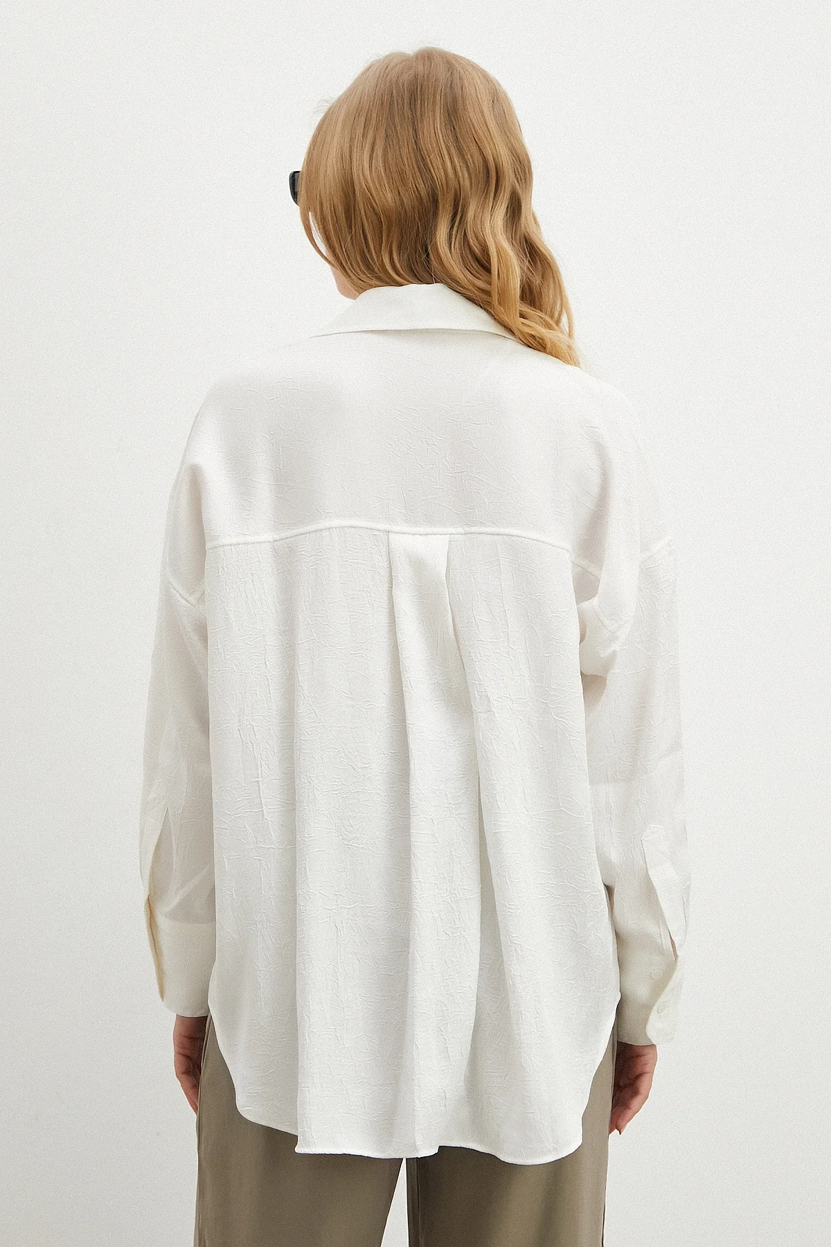 Kırışık Beyaz Gömlek - Beyaz