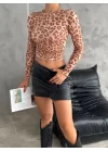 YAN BÜZGÜLÜ CROP AÇIK LEOPAR