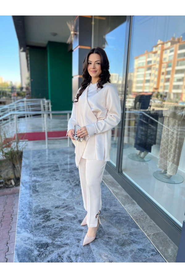 MY312-OZMZU TAŞLI TAKIM BEJ