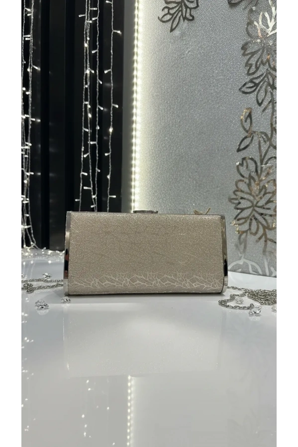 MERİHCE-UZUN SİMLİ DESENLİ ÇANTA GOLD