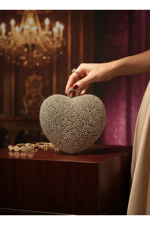 MERİHCE-KALPLİ ABİYE ÇANTA GÜMÜŞ