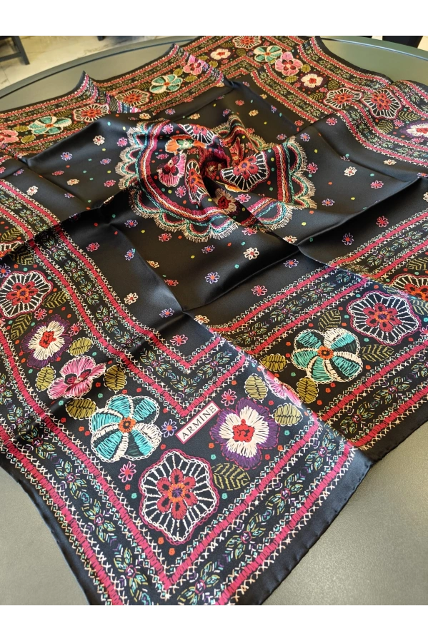 ARMİNE-% 100 İPEK EŞARP SİYAH