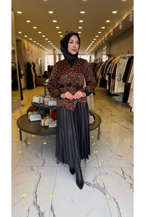 GAZELLA-PİLİSE ETEKLİ TAKIM SİYAH