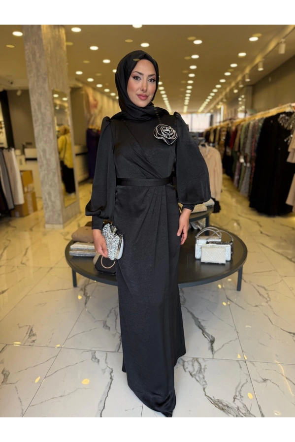 MT1099-OMUZU GÜL DETAYLI ELBİSE SİYAH