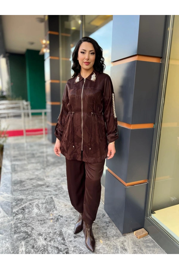 MY312-YAKASI VE KOLLARI TAŞLI TAKIM KAHVE