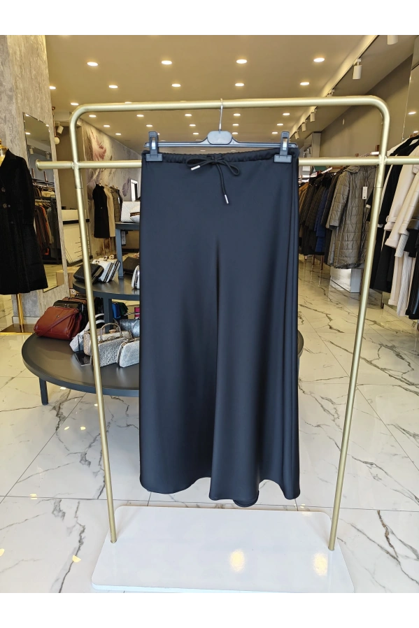 SENTEZ-SATEN VOLANLI ETEK SİYAH