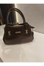 MERİHCE-KLİPSİ KULPLU ÇANTA KAHVE