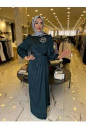 MT1099-OMUZU GÜL DETAYLI ELBİSE YEŞİL