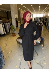 MY312-OMUZ İŞLEMELİ PİLİSELİ ELBİSE SİYAH