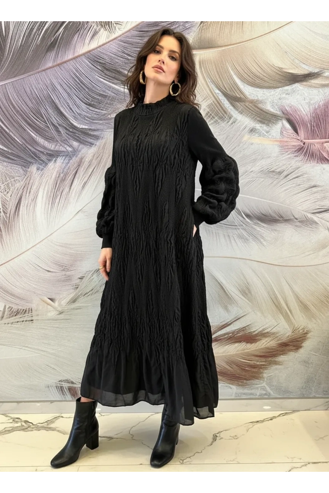 İTHAL-KOLU BÜZGÜLÜ ELBİSE SİYAH