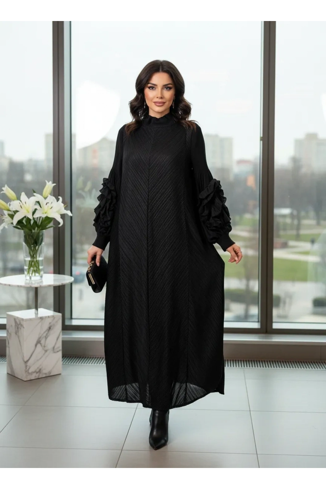 İTHAL-KOLU GÜL DESENLİ ELBİSE SİYAH