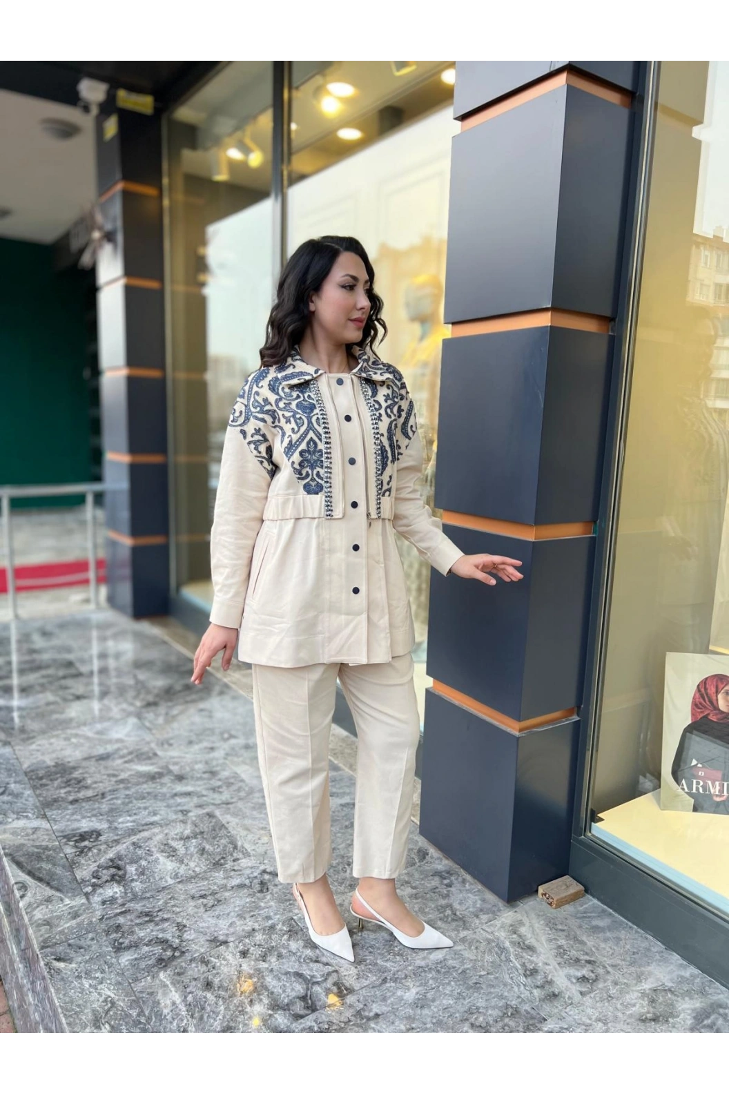 MY312-ÖNÜ TAŞLI DANTELLİ TAKIM BEJ