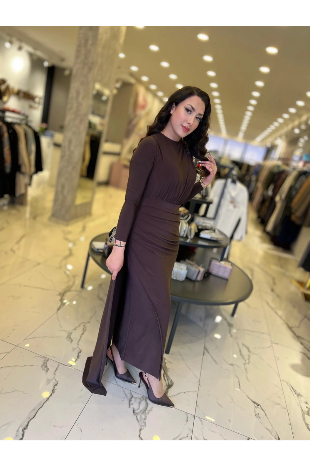 MY312-OMZU AKSESUARLI ELBİSE KAHVE