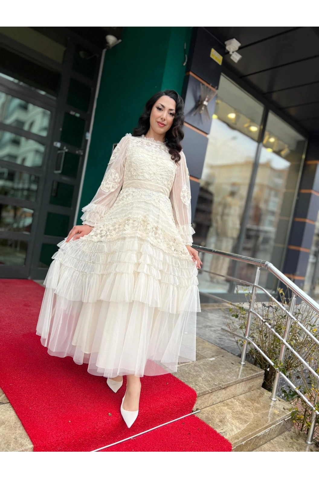 İTHAL-TÜL ELBİSE KREM