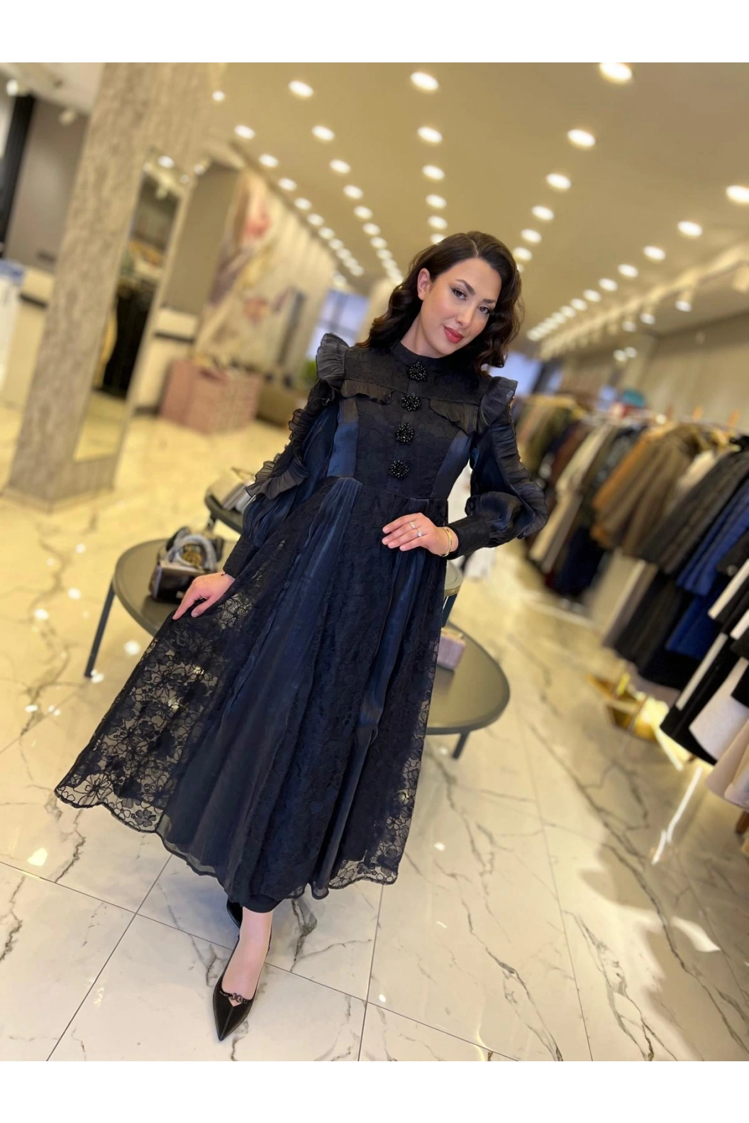 İTHAL-DANTELLİ FIRFIRLI ELBİSE SİYAH