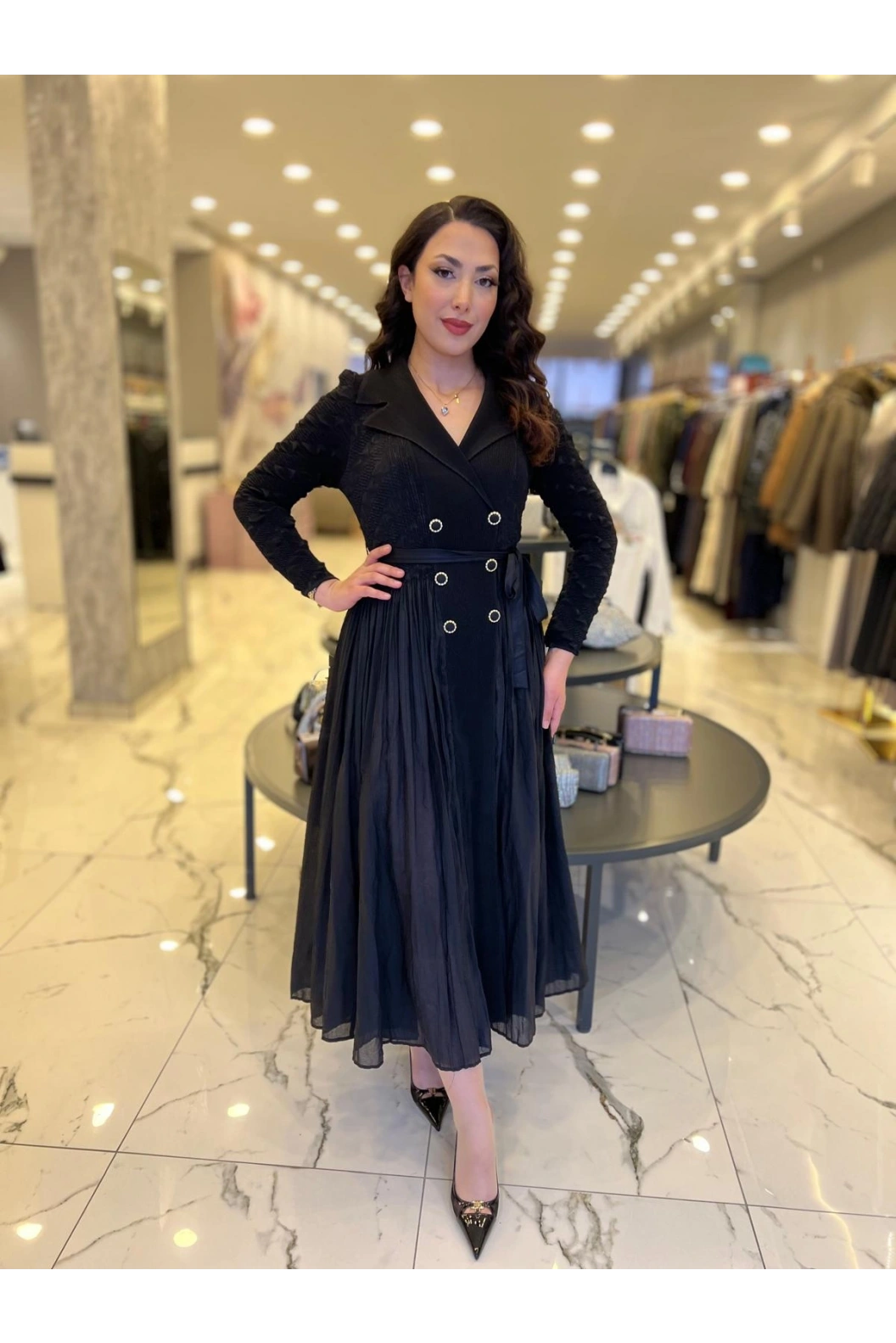 İTHAL-ALTI DÜĞMELİ ELBİSE SİYAH