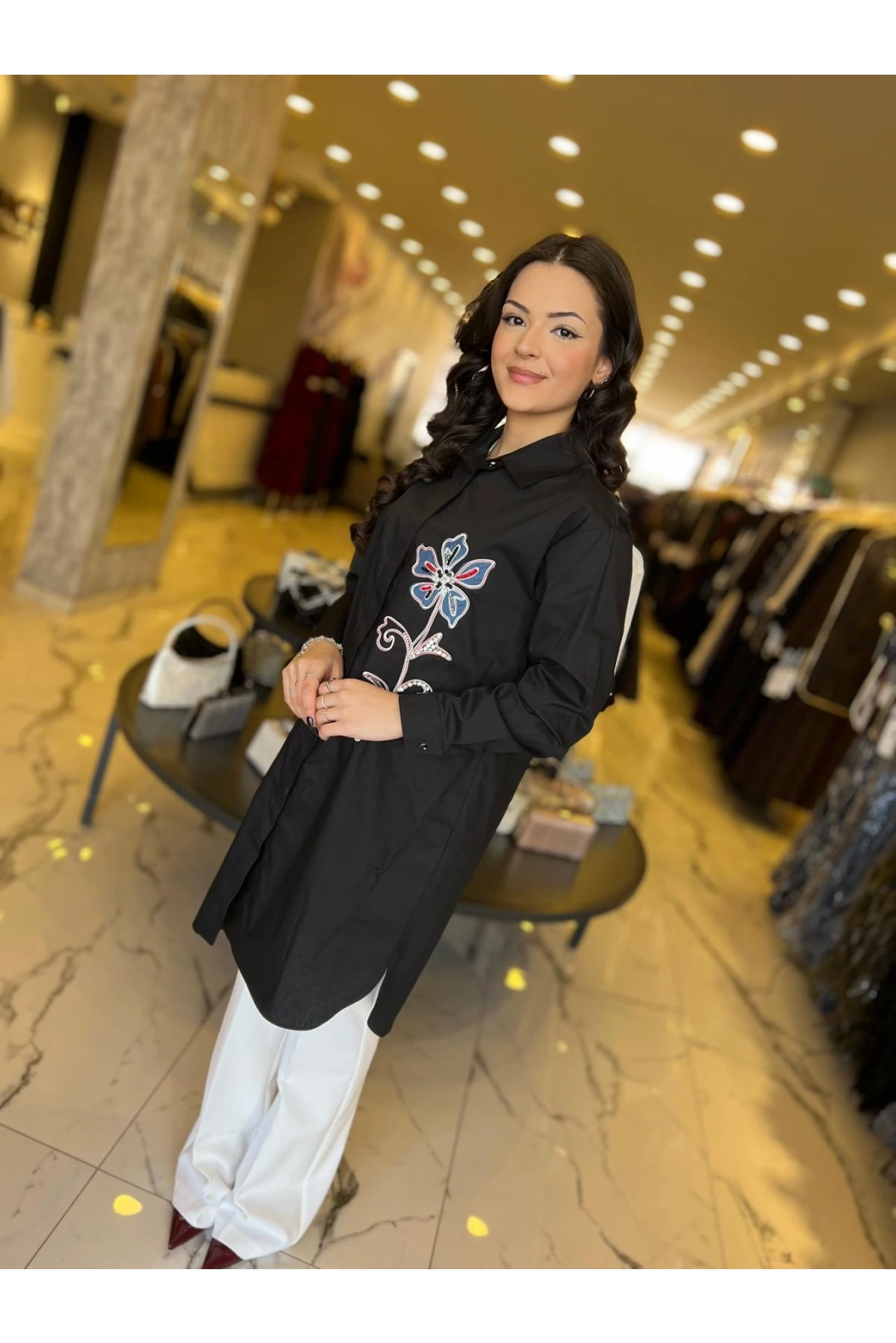 SOLİS-ÇİÇEK ÜZERİ TAŞLI TUNİK SİYAH