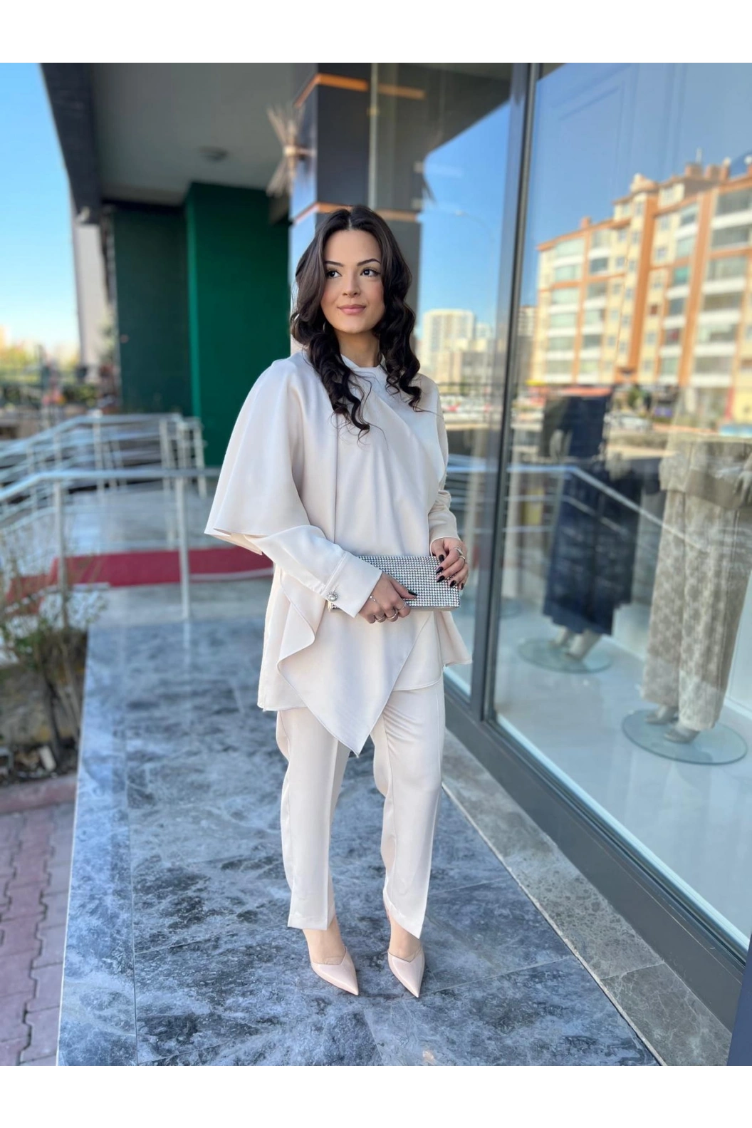 MY312-OZMZU TAŞLI TAKIM BEJ