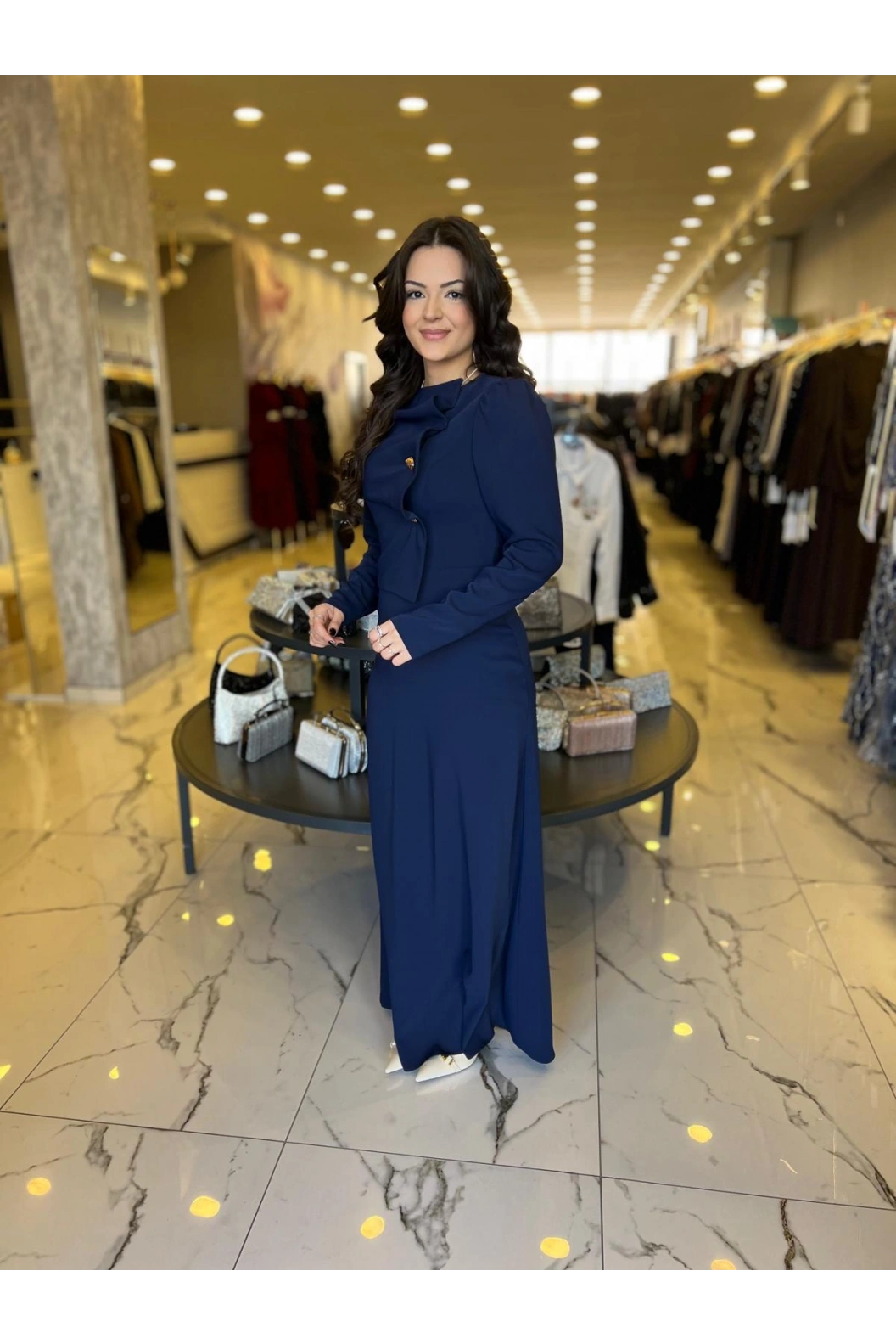 FERİHA SARIOĞLU-NEVRA ABİYE LACİVERT