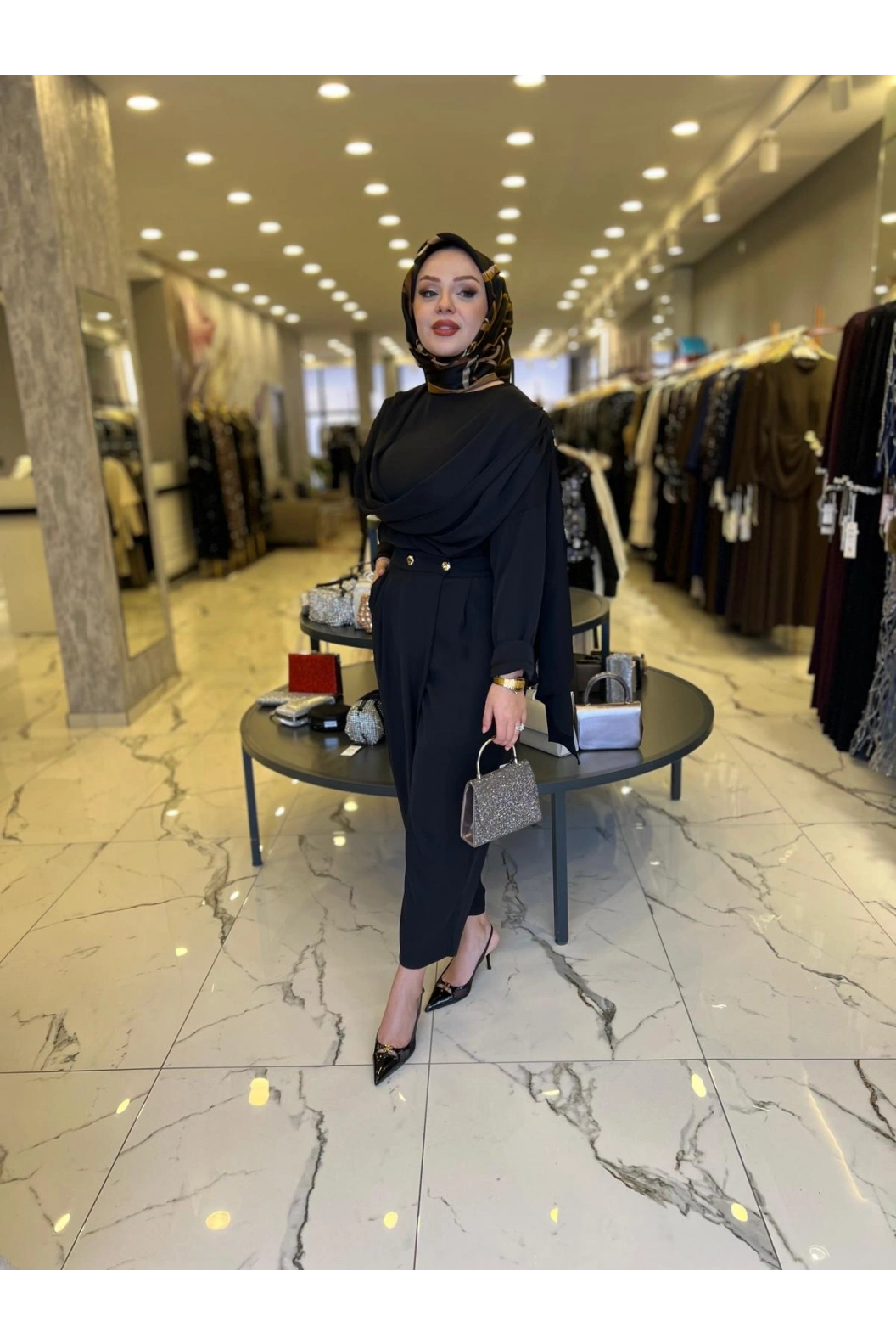 MY312-OMZU AKSESUARLI TAKIM SİYAH