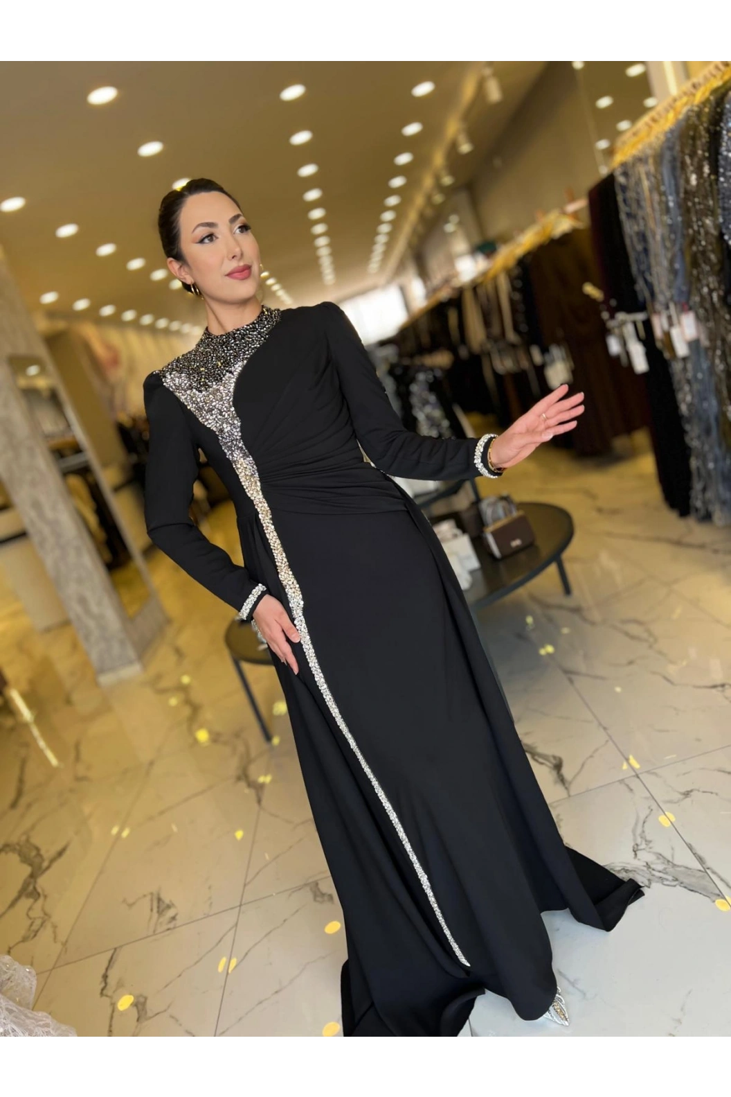 FERİHA SARIOĞLU-AYÇA ABİYE SİYAH