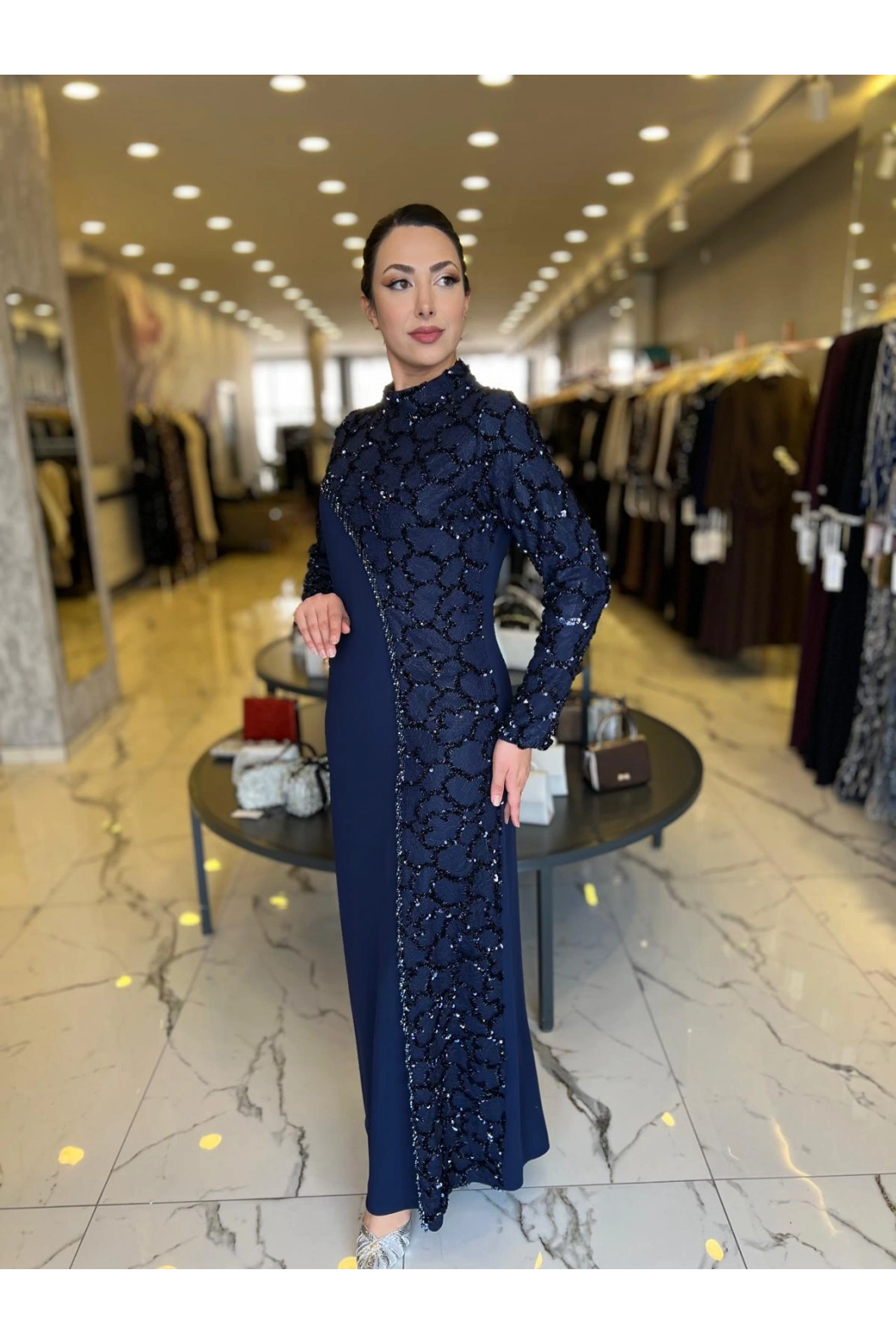 BEYOĞLU-PUL DETAYLI ELBİSE LACİVERT