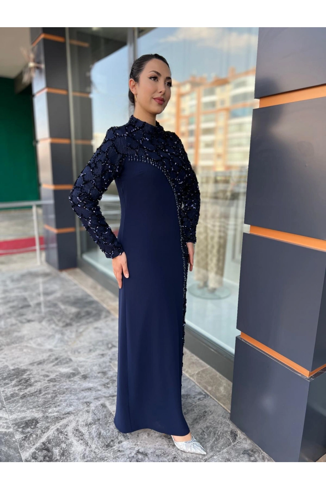 BEYOĞLU-PUL DETAYLI ELBİSE LACİVERT