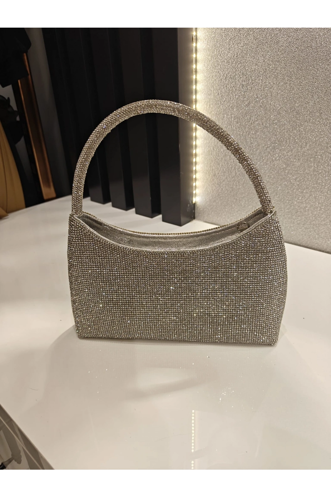 MERİHCE-ELİT TAŞLI KULPLU ÇANTA GÜMÜŞ