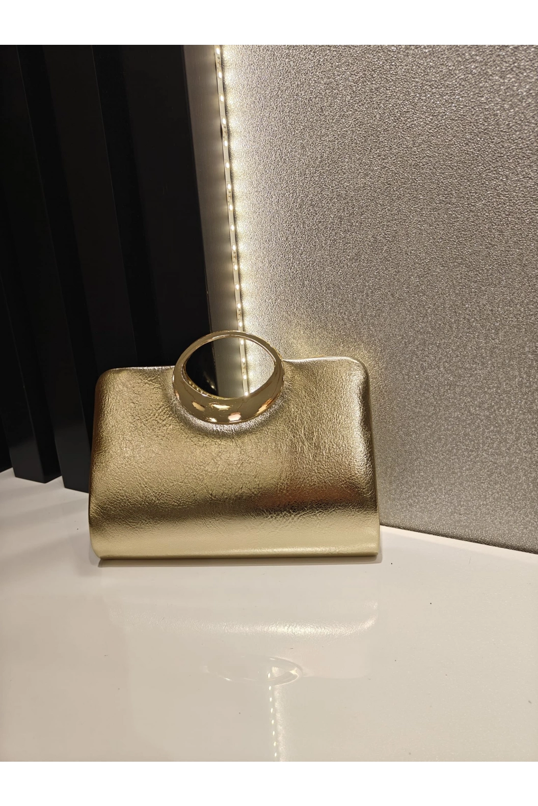 MERİHCE-KULPLU KLAS BAYAN ÇANTA GOLD