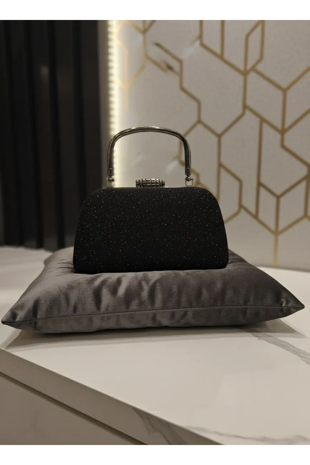 MERİHCE-KULPLU ABİYE ÇANTA SİYAH