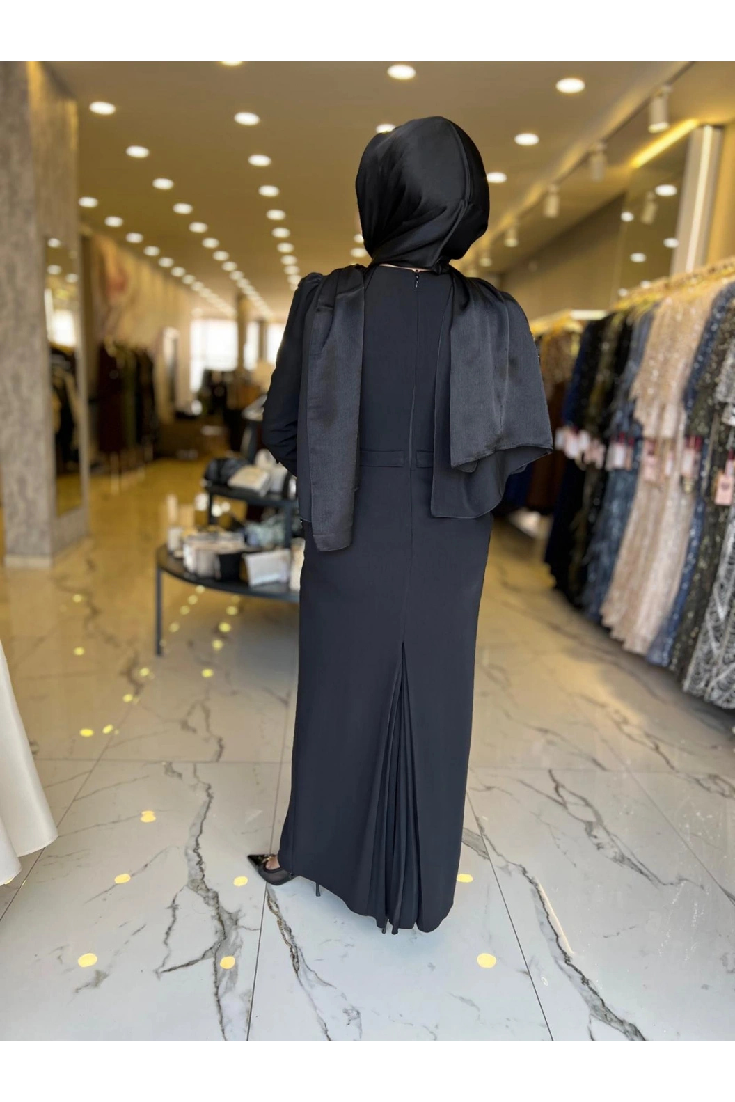 FERİHA SARIOĞLU-BEYZA ABİYE SİYAH