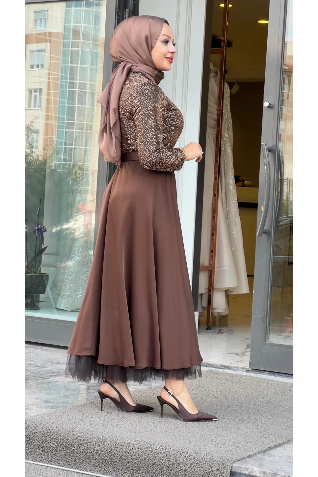 MATEKS-PUL PAYETLİ ELBİSE KAHVE