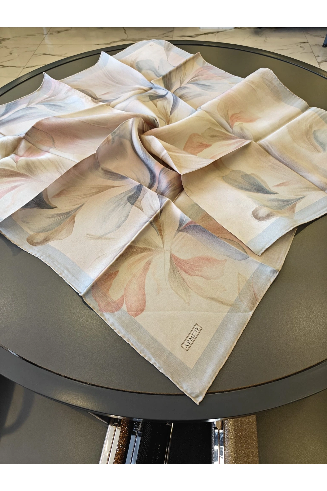 ARMİNE-% 100 İPEK EŞARP BEJ