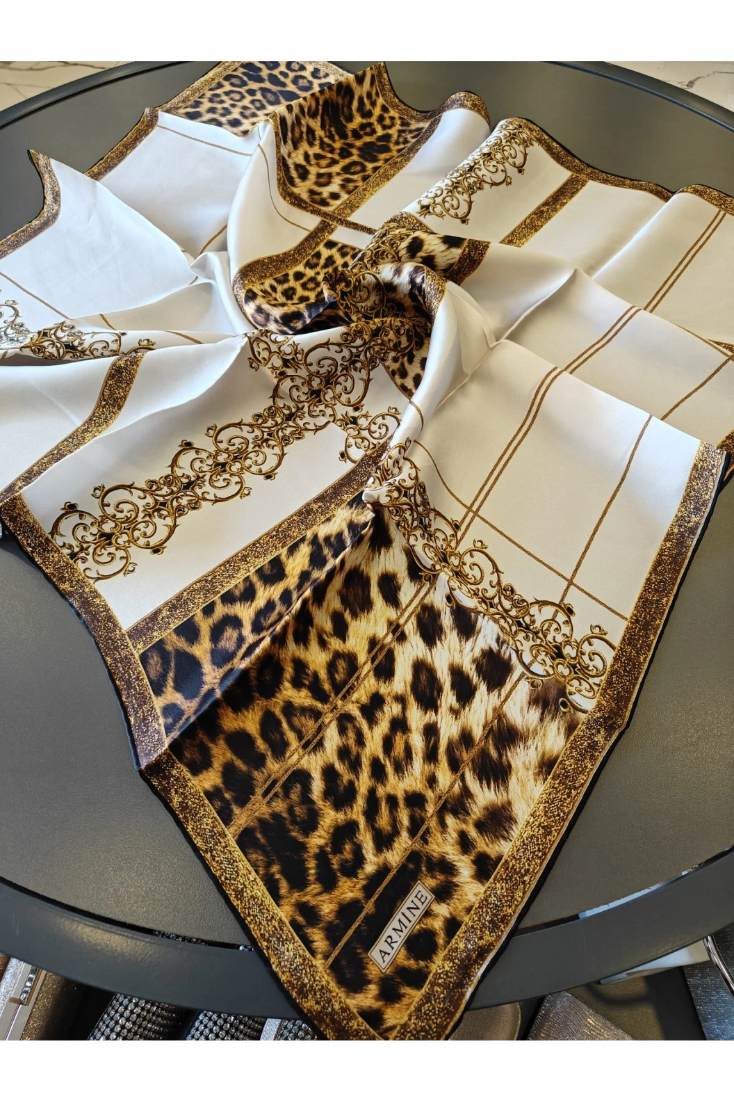 ARMİNE- % 100 İPEK EŞARP LEOPAR