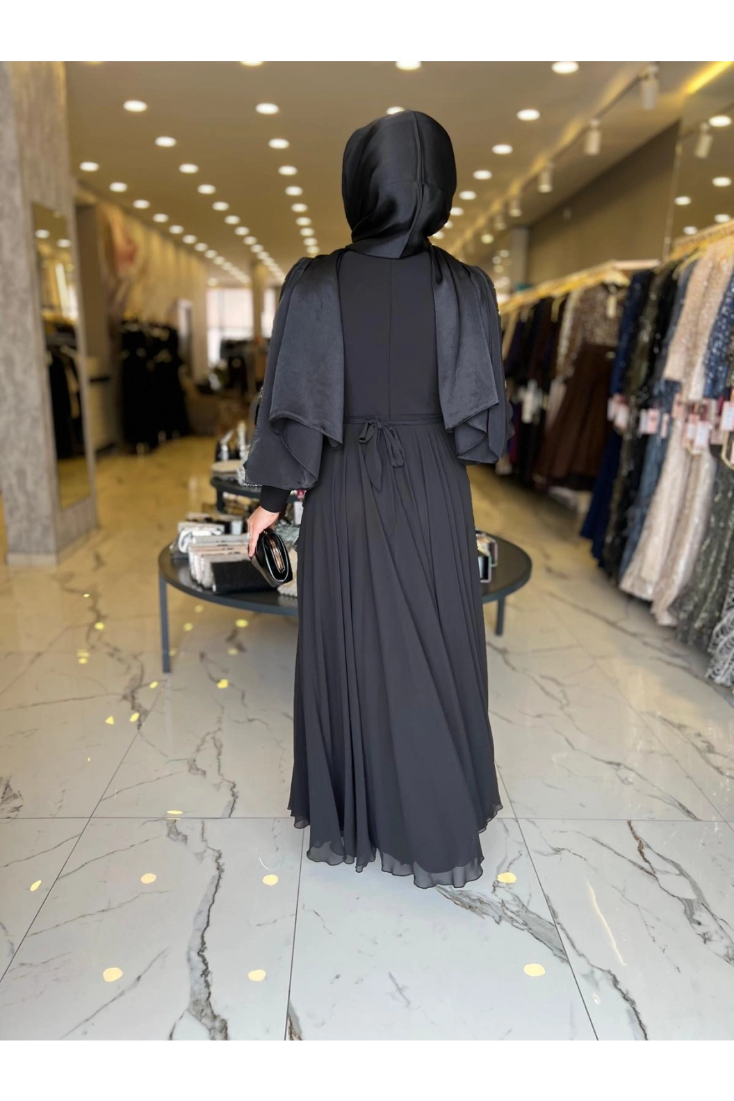 MATEKS-KEMERİ TAŞLI ELBİSE SİYAH