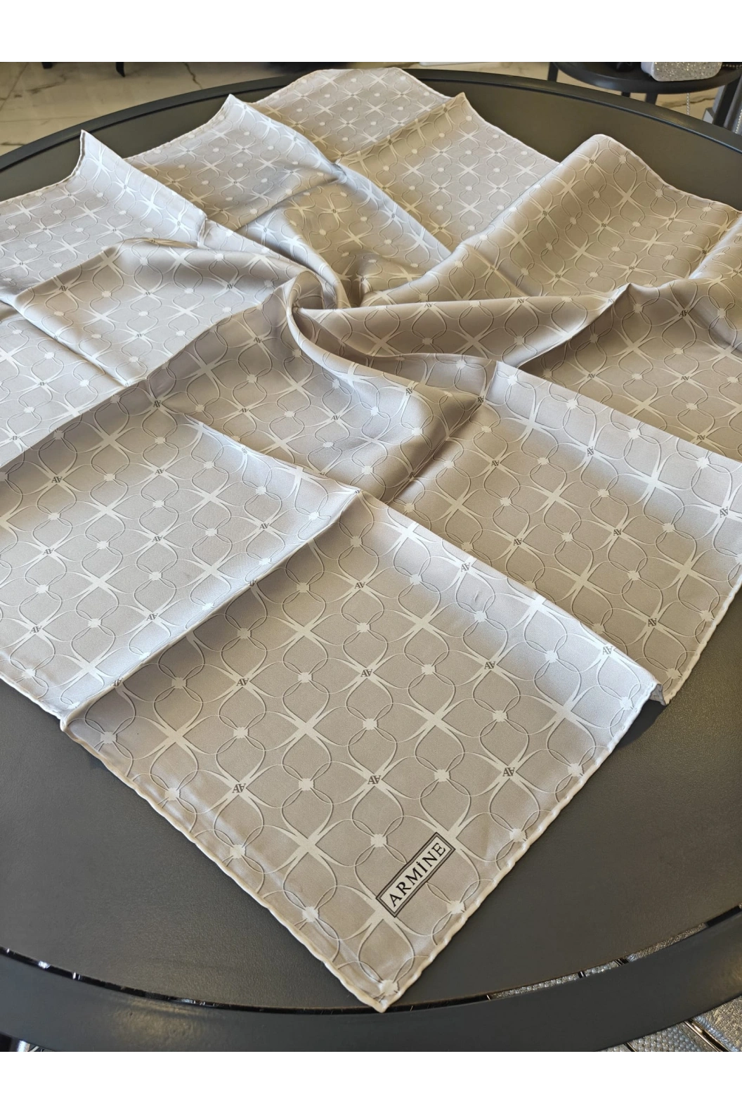 ARMİNE-%100 İPEK EŞARP BEJ