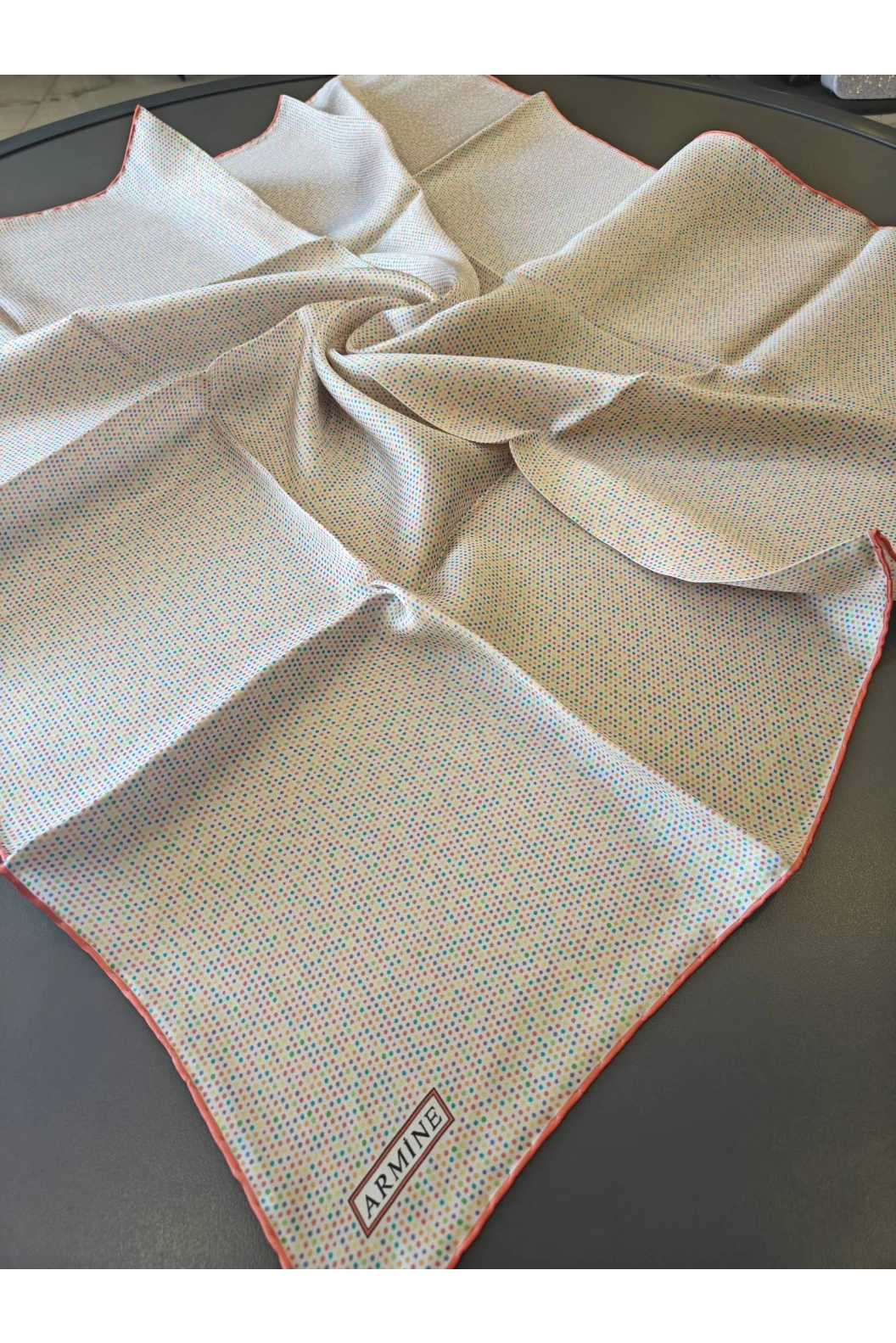 ARMİNE-%100 İPEK EŞARP KREM