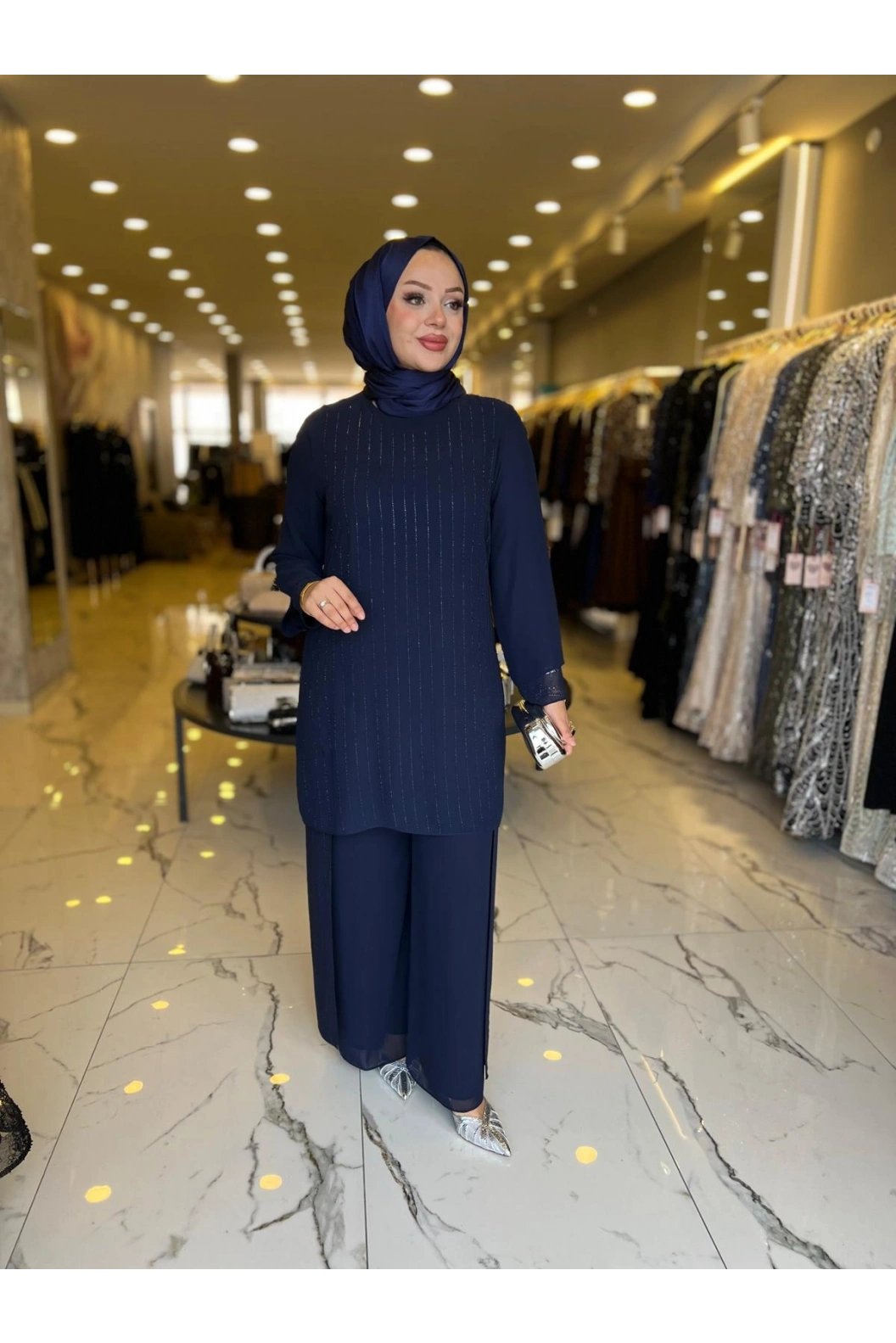 PERİ-ŞİFON TAŞLI PATOLONLU TAKIM LACİVERT